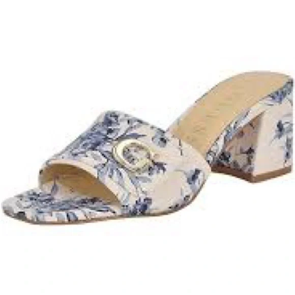 GUESS Women's Gallai Heeled Sandal NWOT - Picture 1 of 12